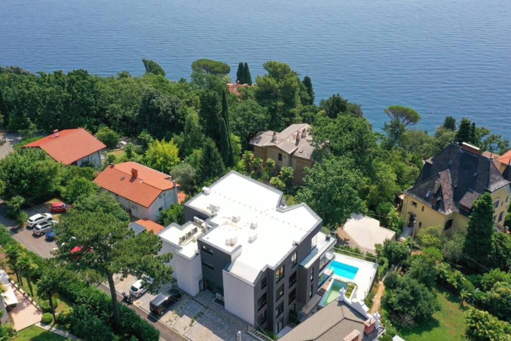 Appartamento Marena - Trees To Seas Luxury Escape Abbazia Esterno foto