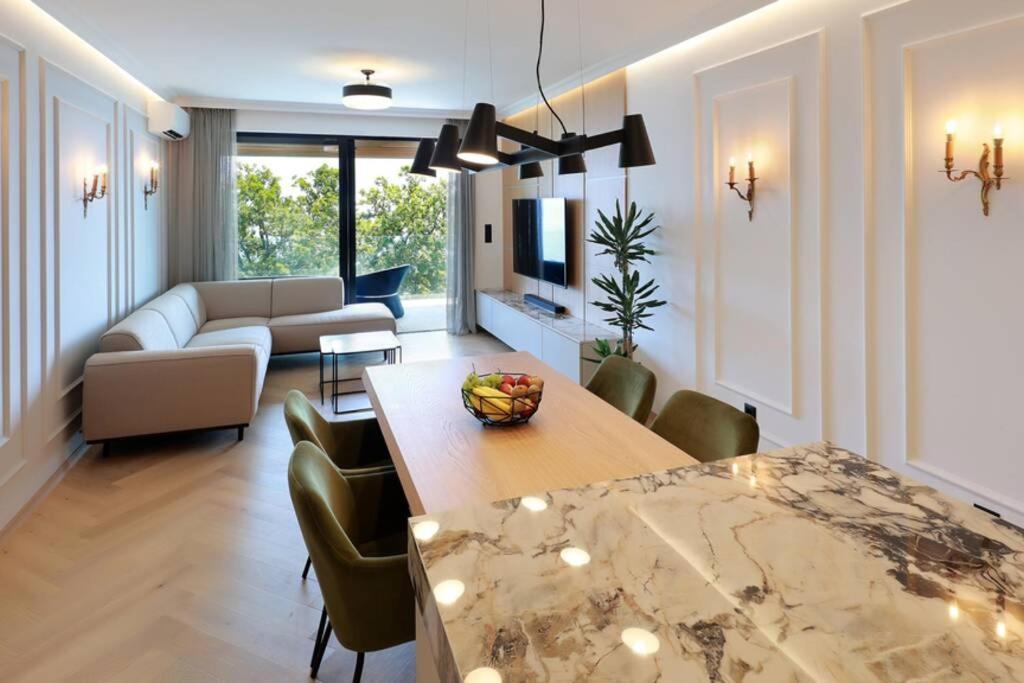 Appartamento Marena - Trees To Seas Luxury Escape Abbazia Esterno foto